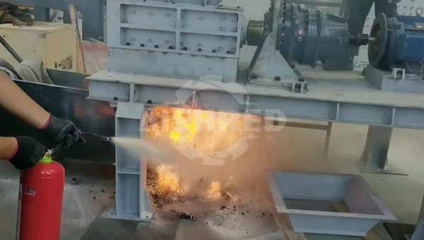 Sistema de Trituración Seguro de Baterías de Iones de Litio Cargadas